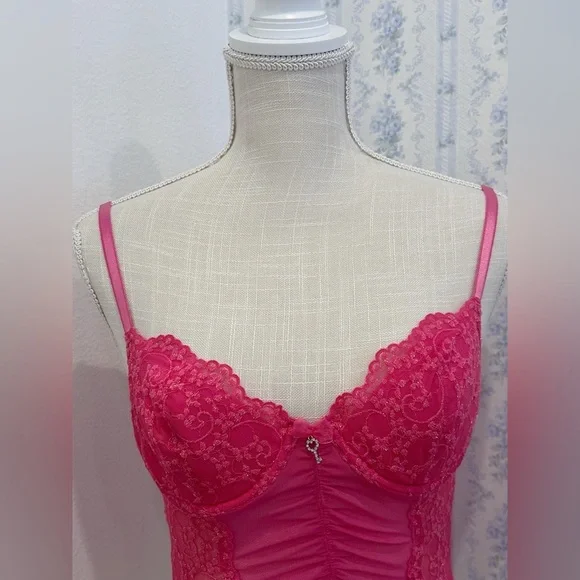 Vintage y2k Victoria's Secret sparkly pink bustier top - Picture 2 of 5